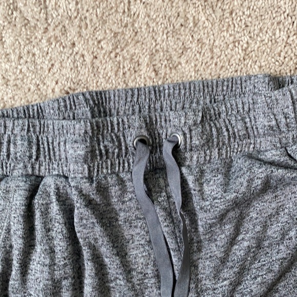 Aerie Grey Sweatpants Joggers Medium - Picture 3 of 4